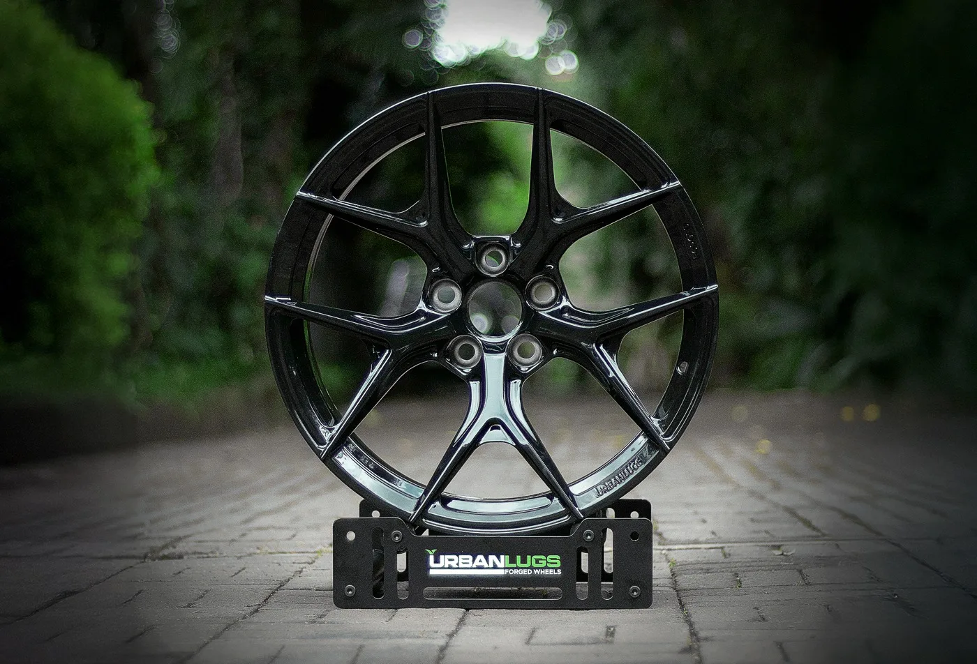 URBANLUGS forged wheel in gloss black