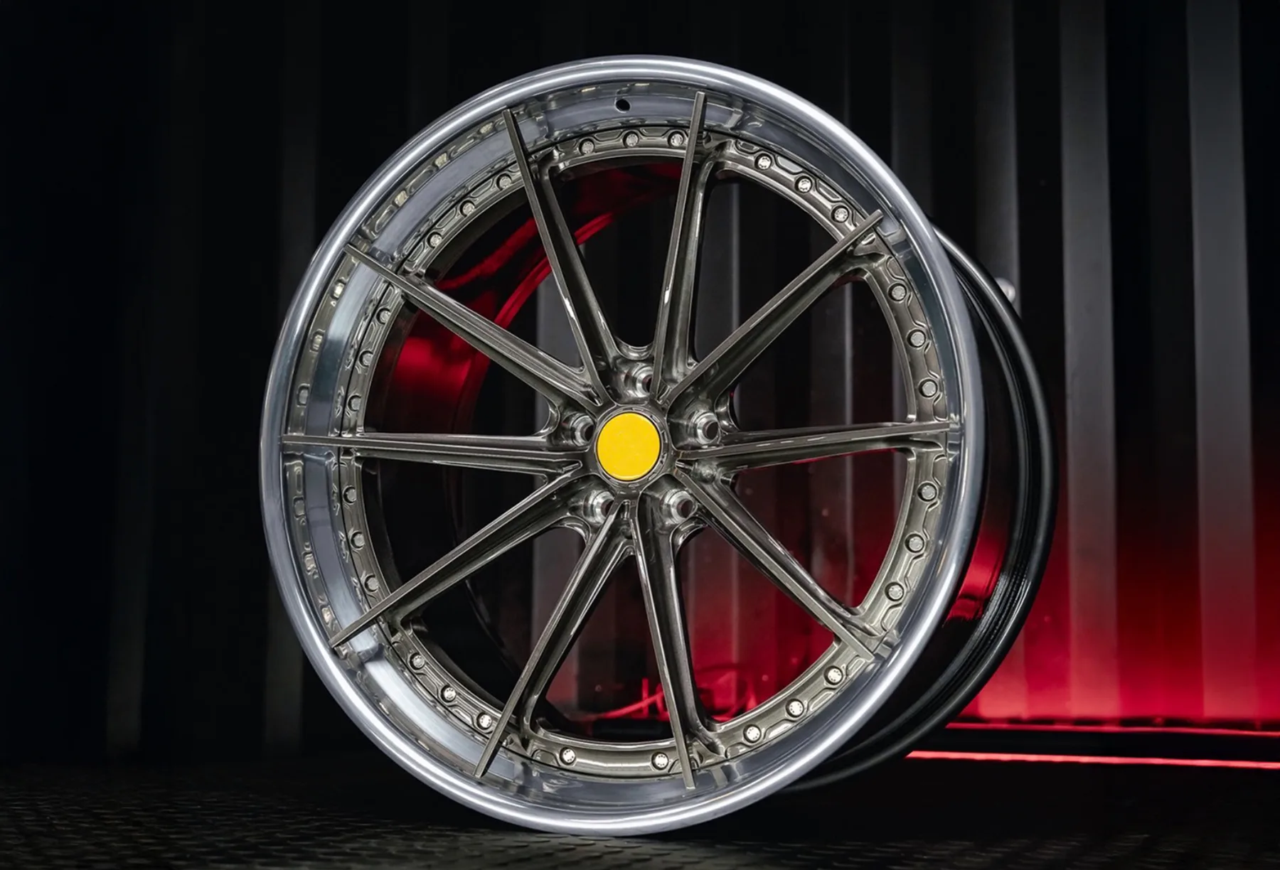 URBANLUGS forged wheel in polished chrome, studio shot